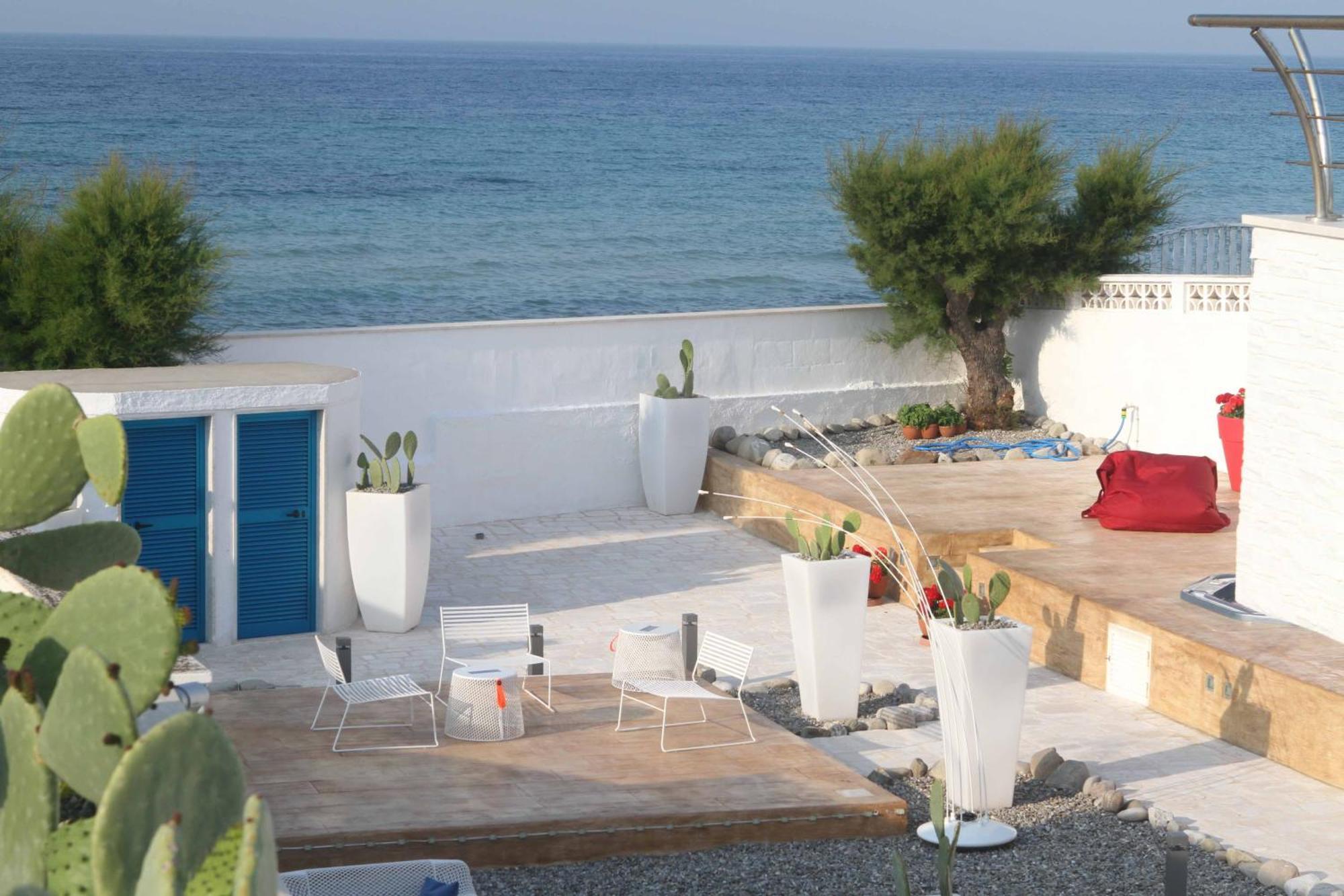 Beauty Beach Villa Monopoli Bagian luar foto